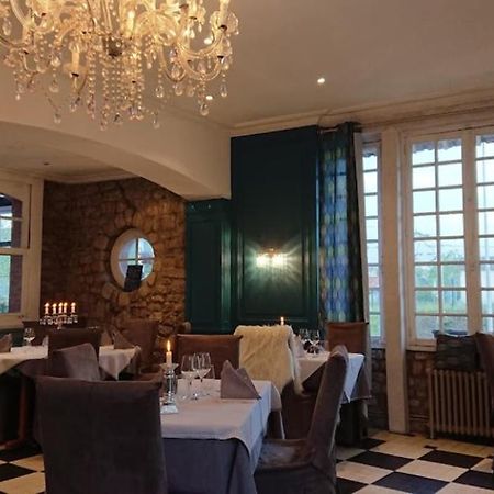 Logis Hotel Restaurant L'Auberge Normande Carentan Esterno foto