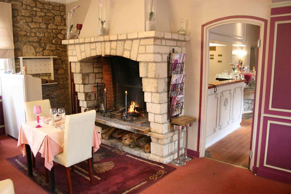Logis Hotel Restaurant L'Auberge Normande Carentan Esterno foto