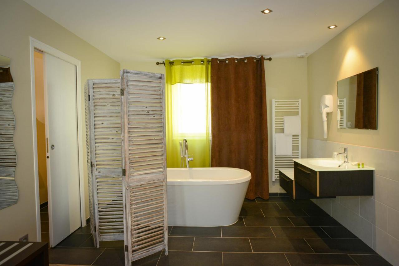Logis Hotel Restaurant L'Auberge Normande Carentan Esterno foto
